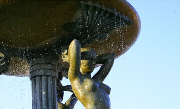 Fontana Piazza Primo Maggio Cattolica