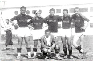 Cattolica, 15 giugno 1939 -Fotoricordo al Campo della Colonia marina Le Navi.