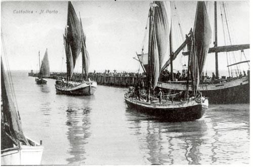 Porto Cattolica - brache al rientro dalla pesca