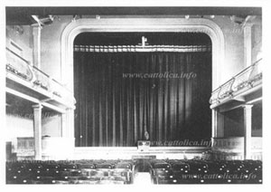 Il palco del Teatro Zacconi di Cattolica